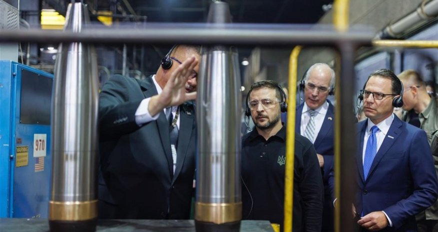 Zelenskyy visits ammunition plant in Scranton