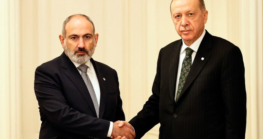 Ərdoğan Paşinyanla görüşüb