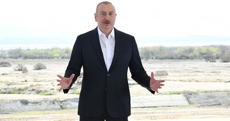 Prezidentə JF-17C təyyarələri təqdim olunub