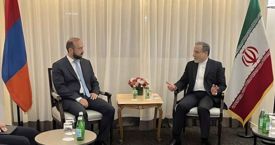 Главы МИД Ирана и Армении обсудили ситуацию на Южном Кавказе