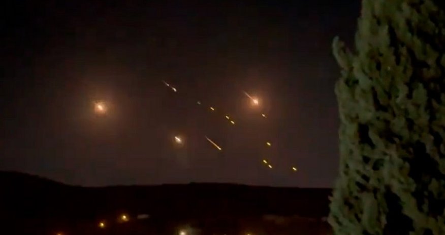 İran İsraili raket atəşinə tutub, ölənlər var - Yenilənir