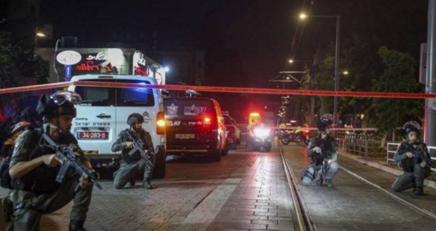Seven Israelis killed, sixteen injured after gunmen unleash terror in Tel Aviv — police