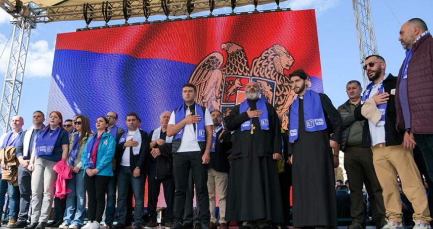 İrəvanda hökumət əleyhinə mitinq keçirilir