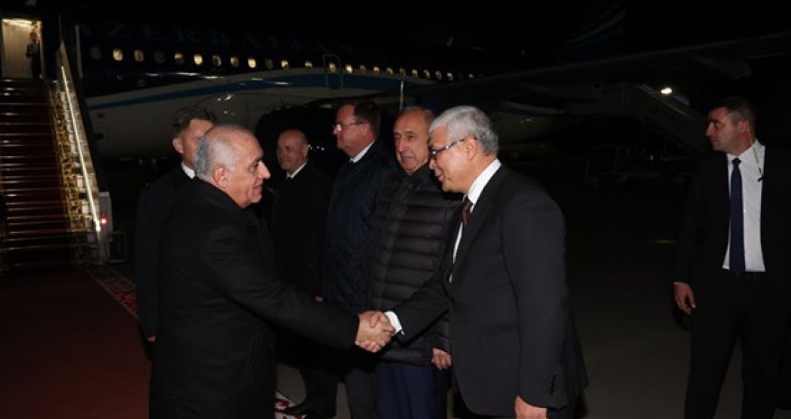 Əli Əsədov Belarusa gedib