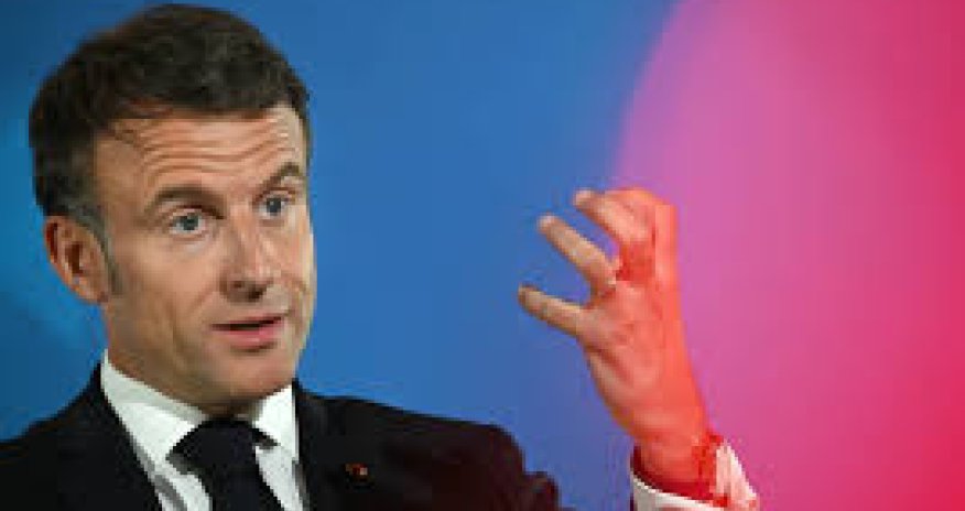 Рейтинг Макрона опустился на самую низкую отметку - до 22%