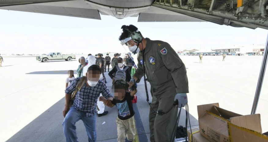 МИД Южной Кореи сообщил об эвакуации 96 граждан из Ливана военным самолетом