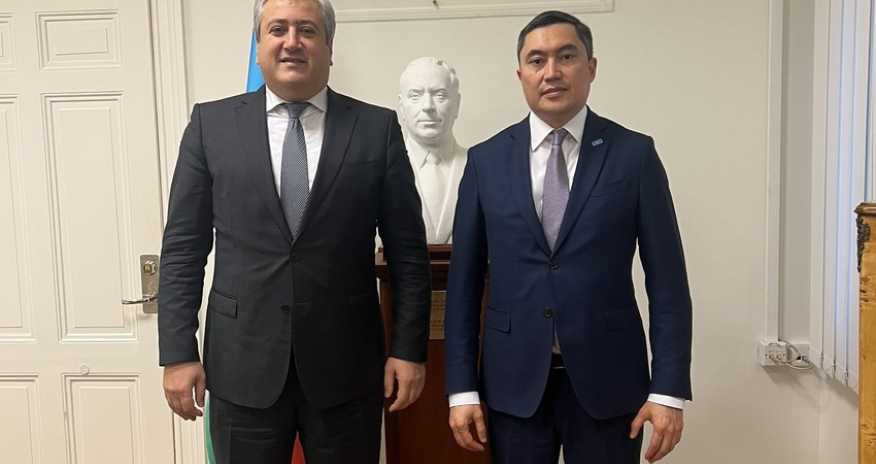 Посол Азербайджана в Швеции встретился с казахстанским коллегой