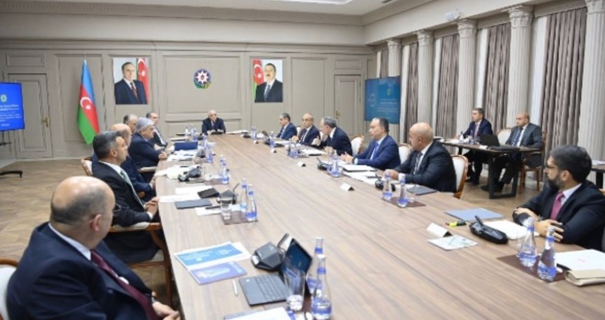 İqtisadi Şuranın növbəti iclası keçirilib