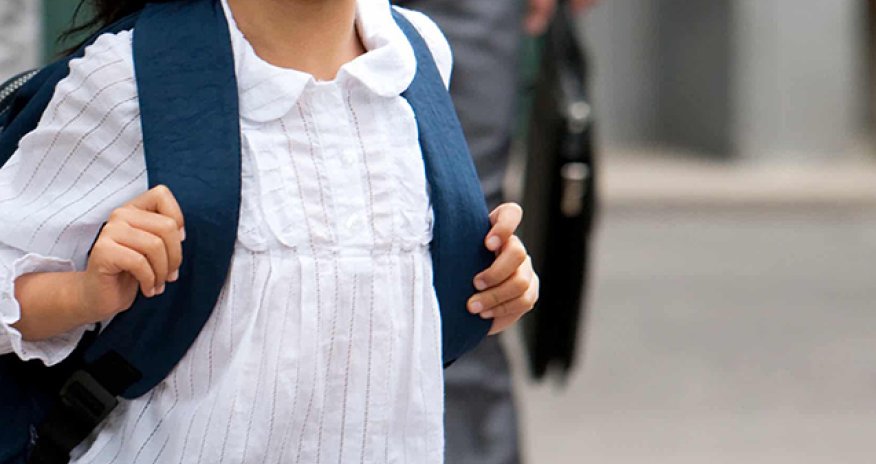 Sarayda şagird məktəb binasından yıxıldı