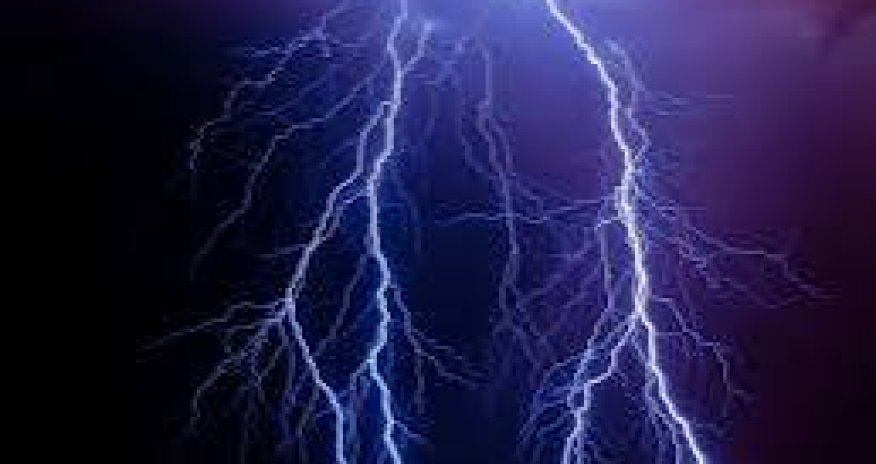 Ученые обнаружили на орбите губительные электроны, возникающие во время гроз