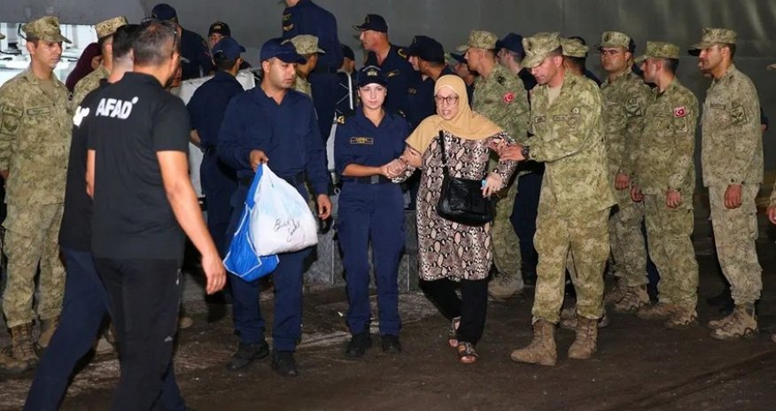 Türkiye evacuates 169 citizens from Lebanon