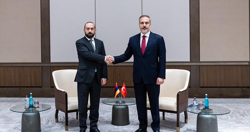 Türkiyə və Ermənistanın XİN rəhbərləri görüşdü