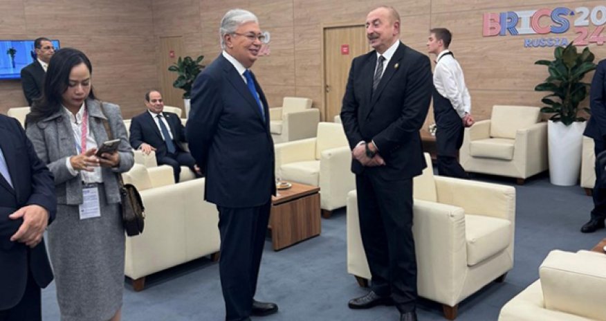 Prezident qazaxıstanlı həmkarı ilə görüşüb - Yenilənib