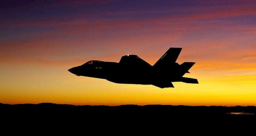 İsrailin hava hücumu nəticəsində iki İran hərbçisi ölüb