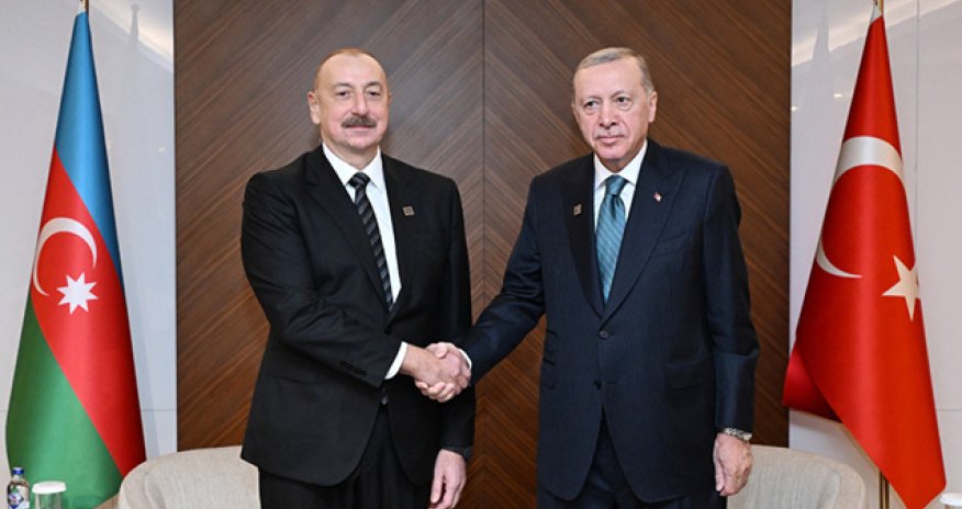 İlham Əliyevin Ərdoğanla görüşü başladı - Yenilənir