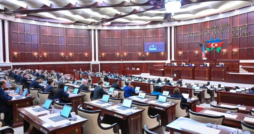 Парламент принял в первом чтении поправки в Миграционный кодекс