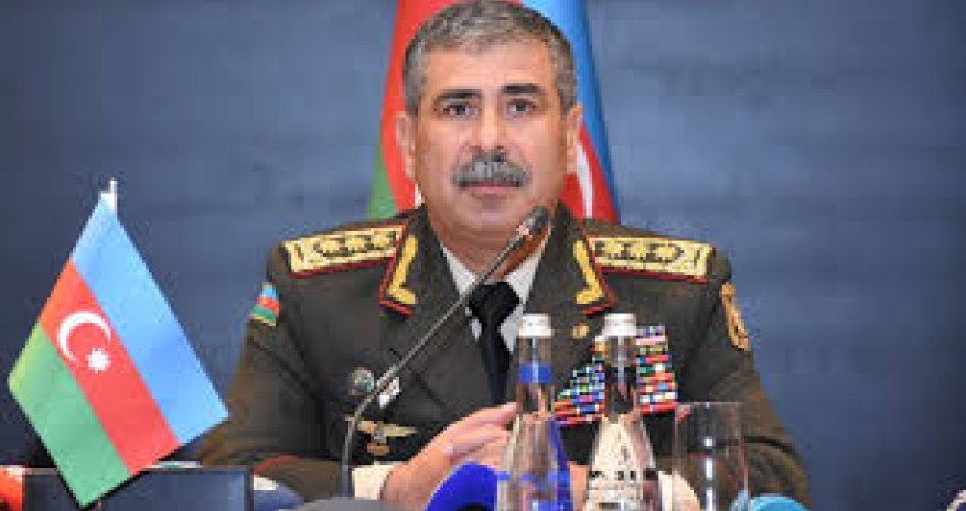 Глава Минобороны Азербайджана выразил соболезнования Пакистану