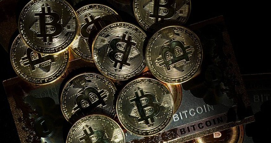 Биткоин впервые превысил 81 000 долларов