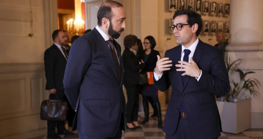 Ermənistan və Fransa xarici işlər nazirləri arasında telefon danışığı olub