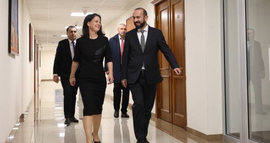 Analena Berbok Ermənistana səfər edib