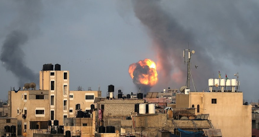 İsrail təyyarələri Hizbullahın mövqelərinə üç zərbə endirib