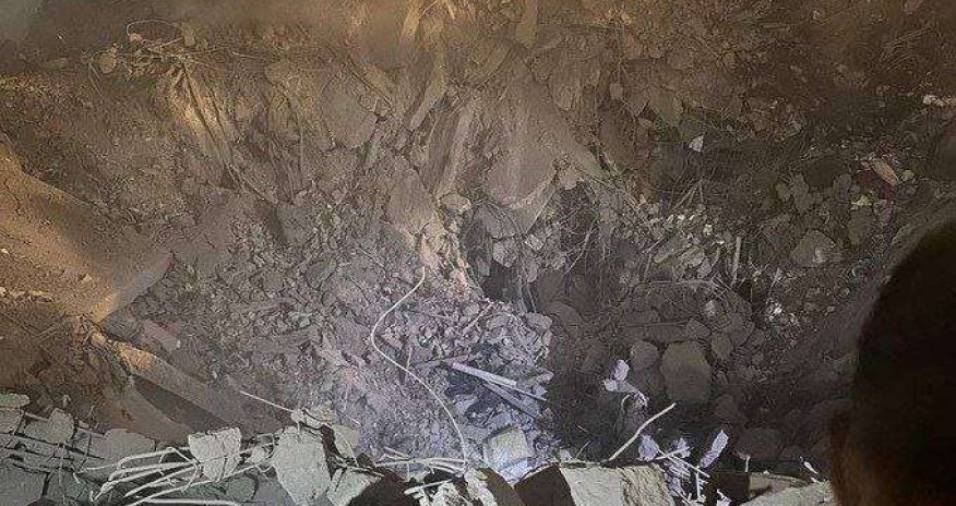 İsrail Beyrutun mərkəzini vurub - Yaşayış binası dağılıb