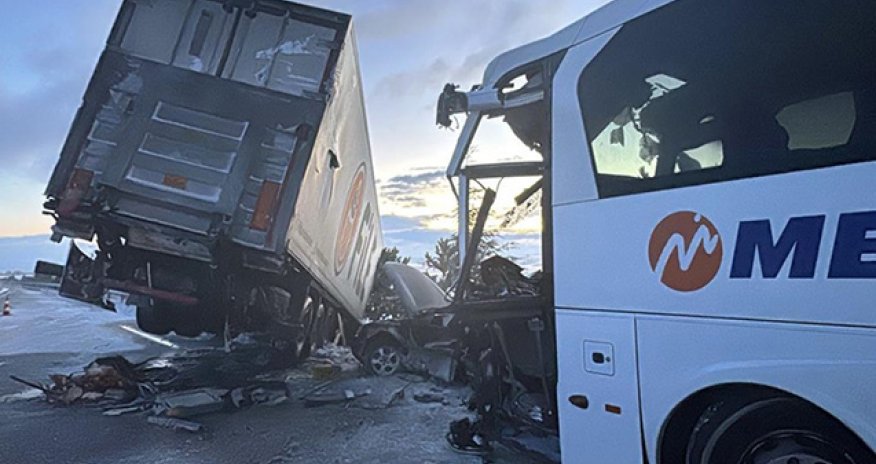 Türkiyədə ağır yol qəzası baş verib,30 nəfər yaralanıb