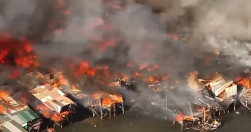 Filippində güclü yanğında minə yaxın ev yanıb - Video