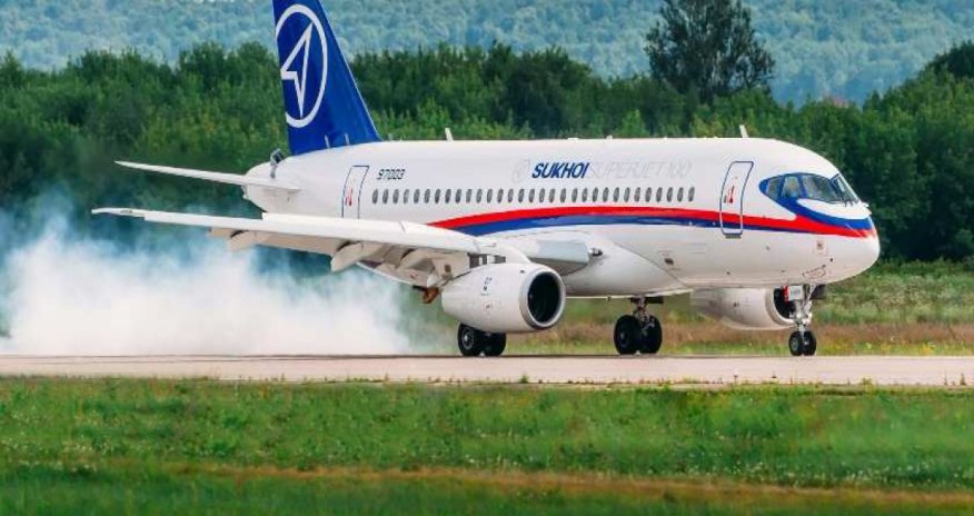 Antalya hava limanında Rusiyanın SSJ-100 təyyarəsi yanıb