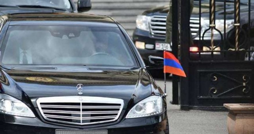 Armenia to cut most of Foreign Ministry's service vehicles