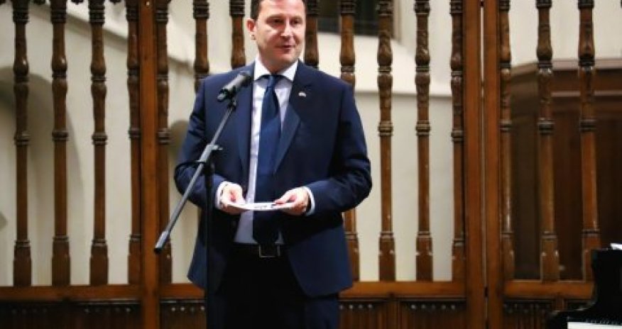 Gürcüstanın daha bir səfiri istefa verib