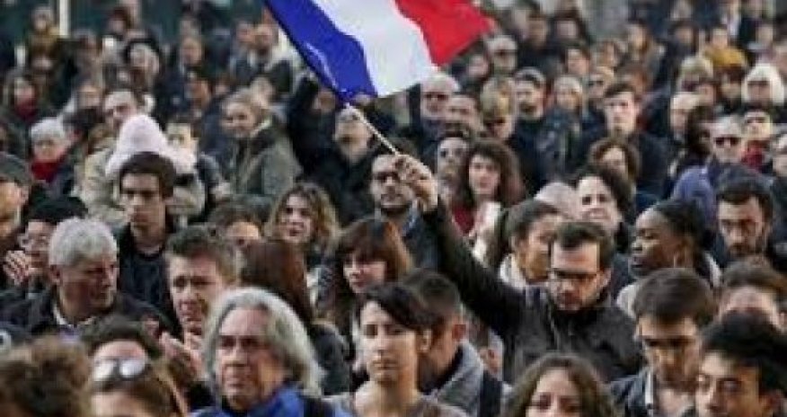 Marin Le Pen 48 saat ərzində Fransa hökumətini devirə bilər