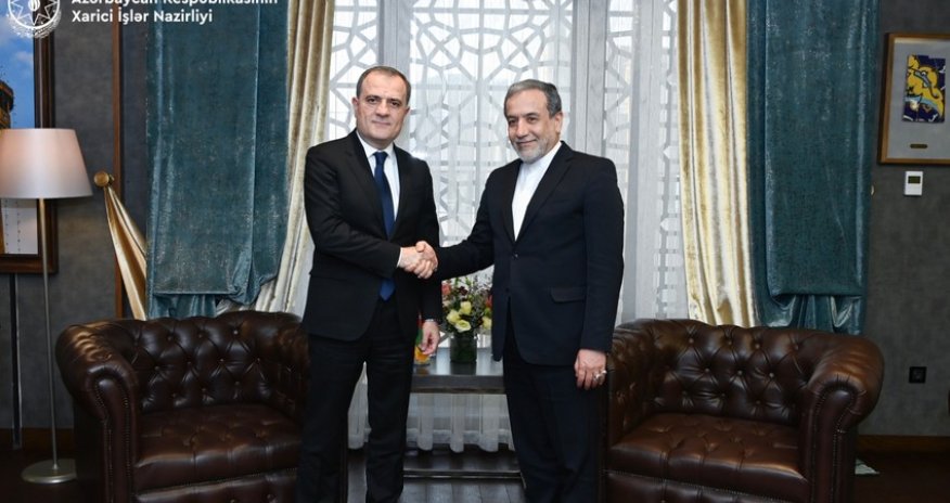 Azərbaycan və İran XİN başçıları Məşhəddə birgə təşəbbüs və layihələri müzakirə ediblər