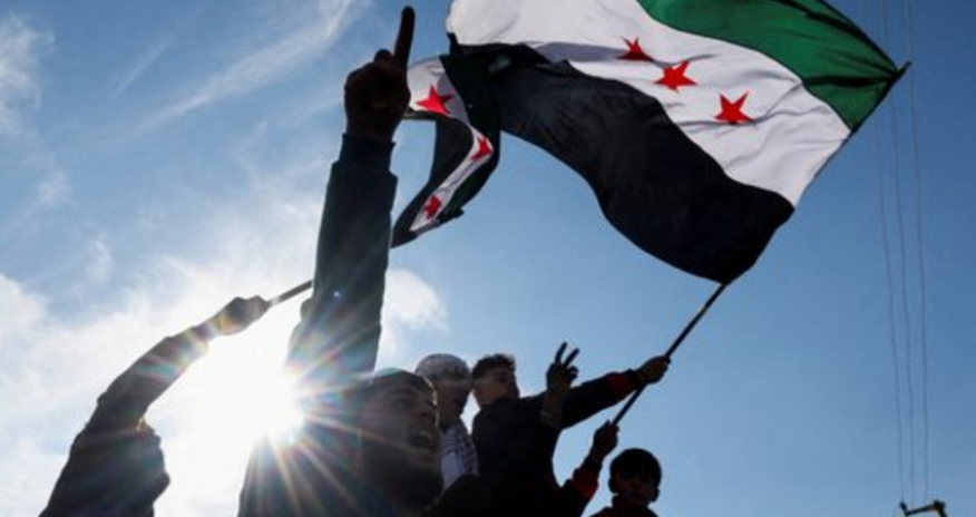 На балконе посольства Сирии в Мадриде сменили официальный флаг