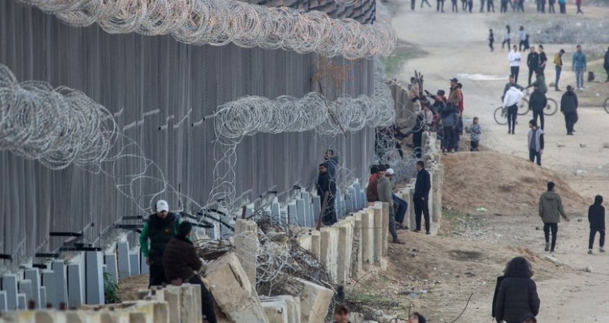 Israel deploys troops in Golan buffer zone with Syria