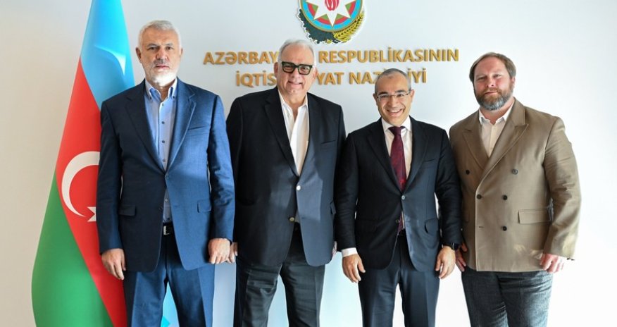 Mikayıl Cabbarov Dünya Güləş Birliyinin prezidenti ilə görüşüb