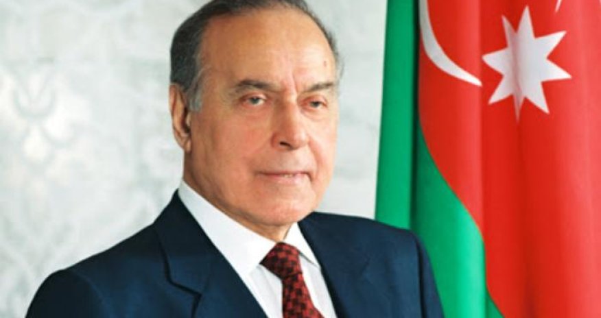 Heydər Əliyevin anım günüdür