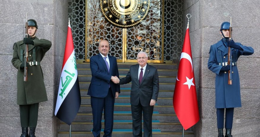 Министр обороны Ирака встретился со своим турецким коллегой в Анкаре