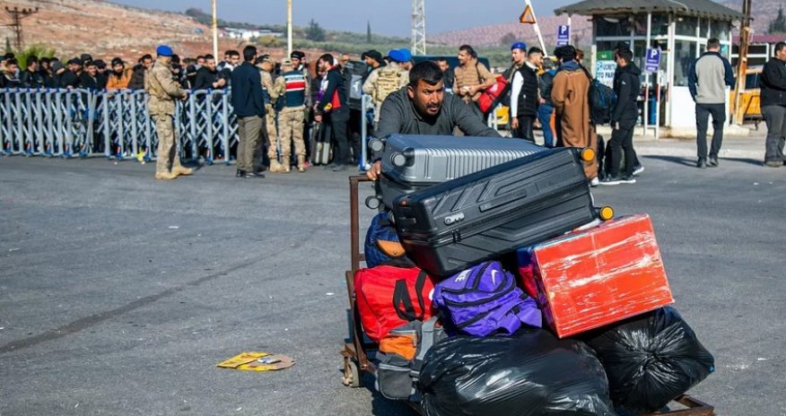 Türkiyədən ölkəsinə qayıdan suriyalıların sayı açıqlanıb