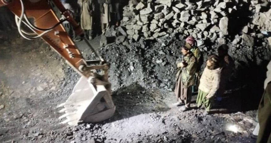 В Афганистане свыше 35 рабочих оказались под завалами после обрушения шахты