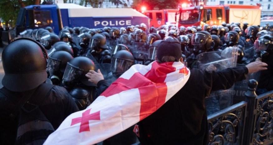 Britaniya Gürcüstan rəsmilərinə qarşı yeni sanksiyalar tətbiq edib