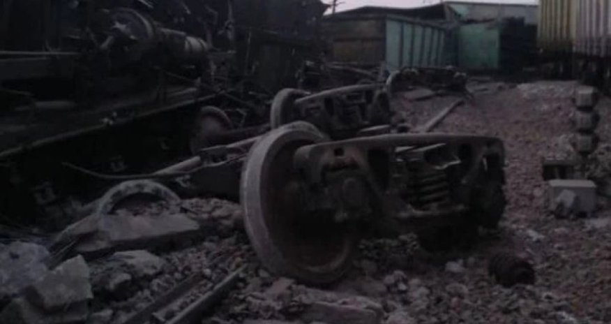 В России столкнулись грузовые поезда