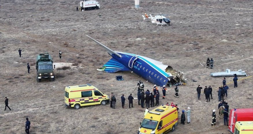 Plane crash survivor recounts stewardess's courage in the face of disaster