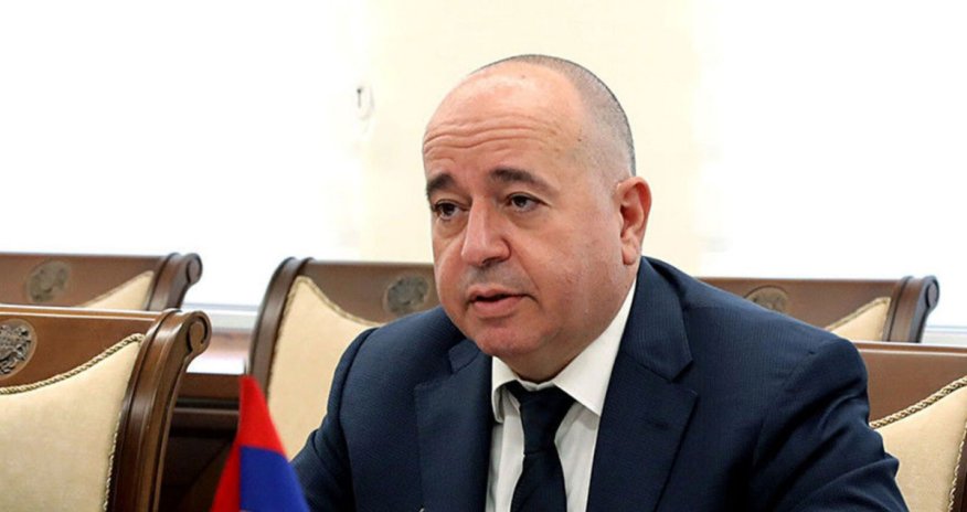 Ermənistanın keçmiş müdafiə naziri Moskvada saxlanılıb