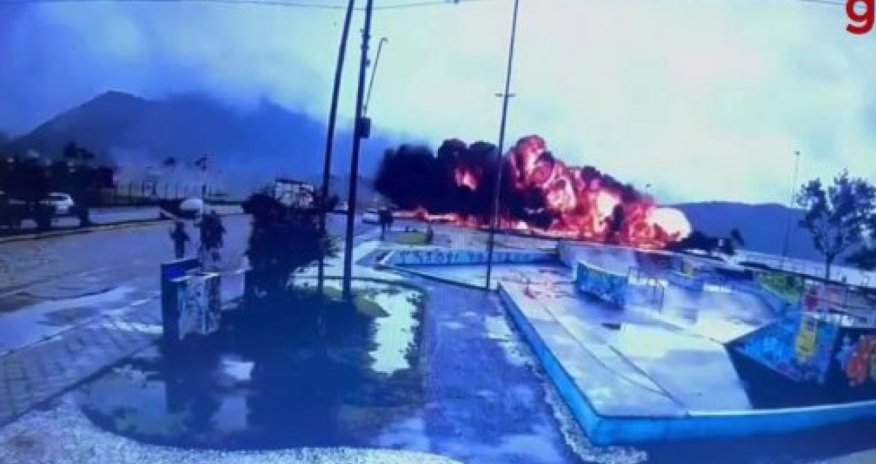 Daha bir ölkədə təyyarə qəzası olub  - Video