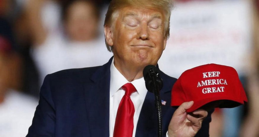 Tramp andiçmə mərasimindən sonra 100 sərəncam imzalayacaq