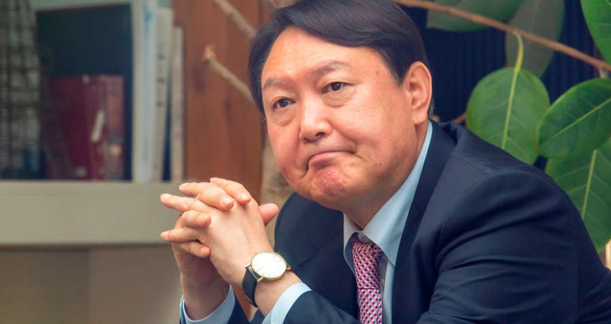 Cənubi Koreya prezidenti könüllü olaraq dindirilməyə gəldiyini deyib