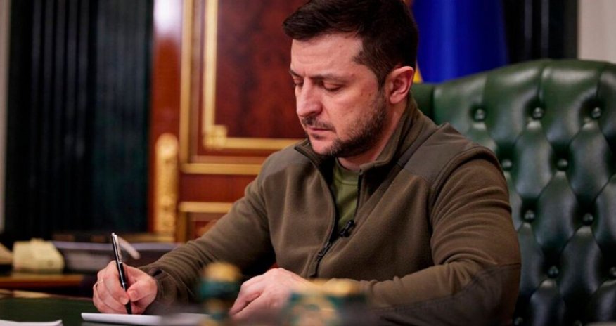 Зеленский подписал закон о воинском учете 17-летних граждан призывного возраста