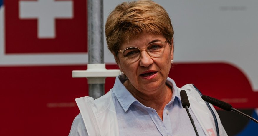 Глава Минобороны Швейцарии намерена уйти в отставку 31 марта