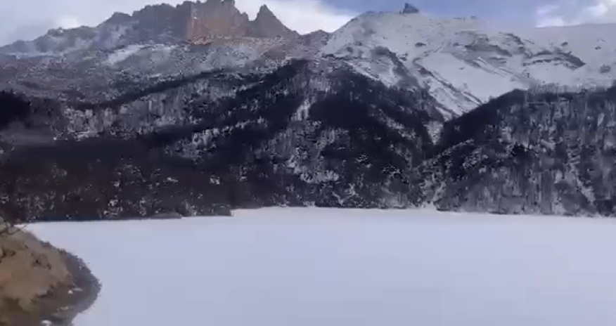 Maralgöl buz bağlayıb - Video